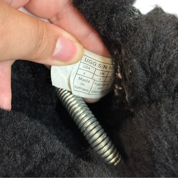 UGG Mini Bailey Bow II Black Boots Size 4 - Picture 7 of 7
